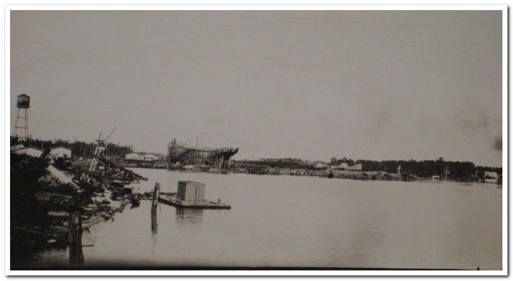 Photo of ship building